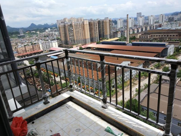 陽臺護欄的顏色有哪些？