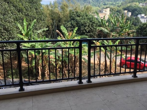 陽臺護(hù)欄安裝注意事項 陽臺護(hù)欄安裝注意事項