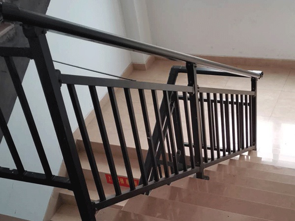 大批量采購(gòu)樓梯扶手,從這3款樓梯扶手中就對(duì)了! 大批量采購(gòu)樓梯扶手,從這3款樓梯扶手中就對(duì)了!