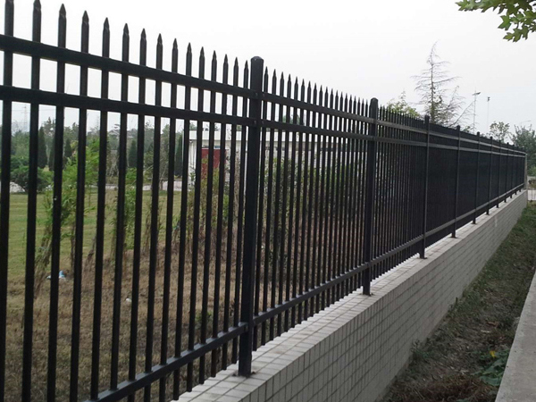 鋅鋼柵欄廠家哪里找？