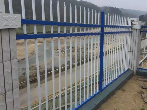 什么是鋅鋼圍欄？