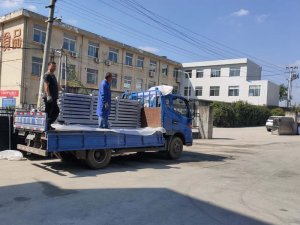 金用護(hù)欄2020年10月10日鋅鋼陽(yáng)臺(tái)護(hù)欄發(fā)貨！