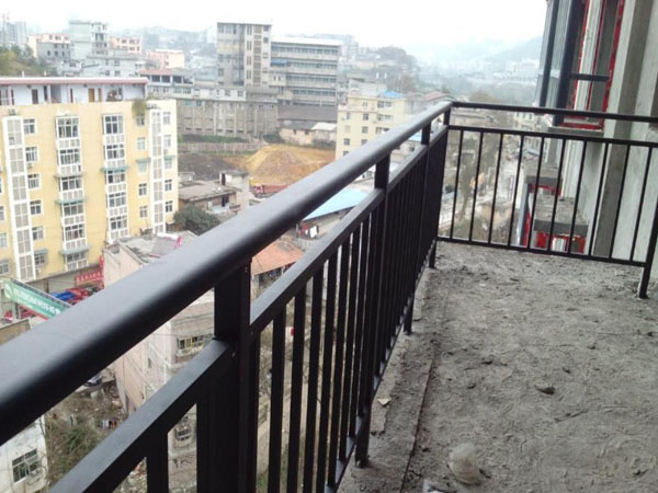 鋅鋼護欄顏色有哪些？