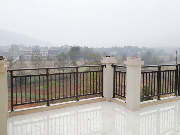 鋅鋼護欄采購時需要注意些什么? 鋅鋼護欄采購時需要注意些什么?