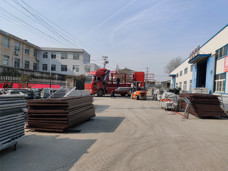 金用護欄2020年12月26日鋅鋼陽臺護欄發(fā)貨！