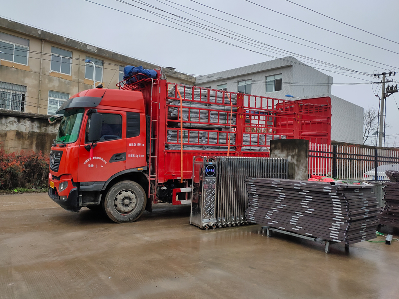 金用護欄2021年3月20日鋅鋼陽臺護欄發貨！