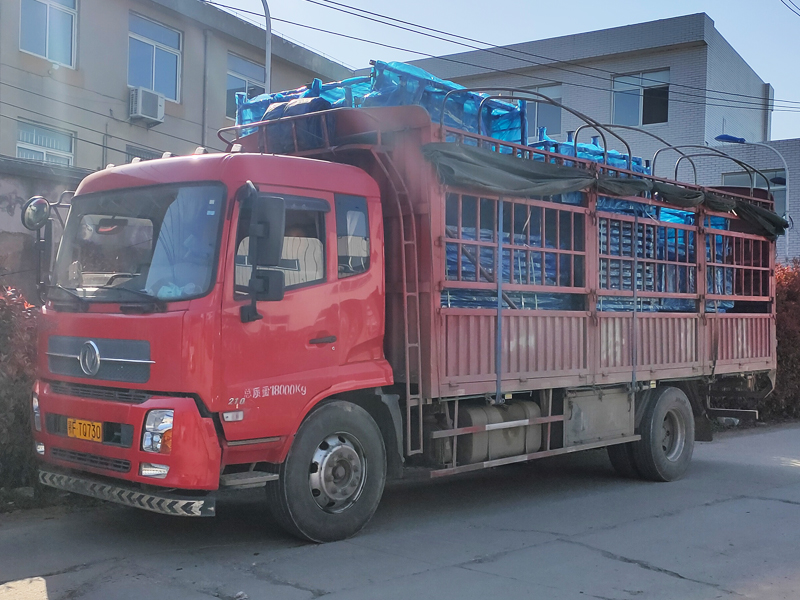 金用欄桿2021年3月22日陽(yáng)臺(tái)欄桿發(fā)貨！