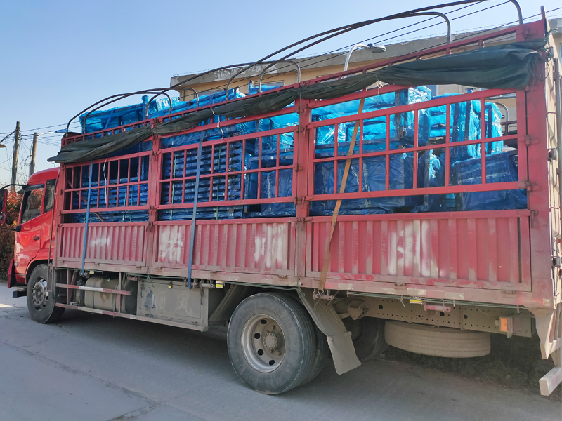 金用欄桿2021年3月22日陽(yáng)臺(tái)欄桿發(fā)貨！