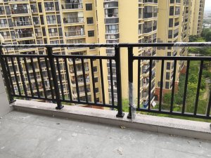 采購(gòu)陽(yáng)臺(tái)護(hù)欄，這三個(gè)小細(xì)節(jié)一定要了解！