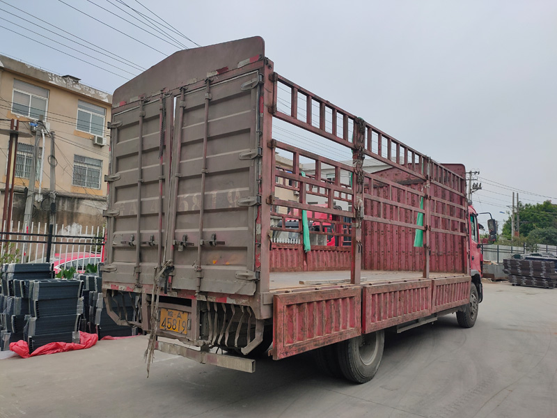 金用護欄2021年5月10日鋅鋼空調護欄發貨！