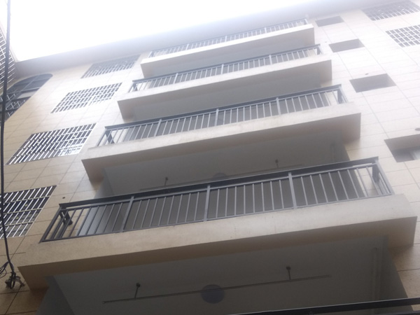 鋅鋼陽(yáng)臺(tái)護(hù)欄定制注意事項(xiàng) 鋅鋼陽(yáng)臺(tái)護(hù)欄定制注意事項(xiàng)