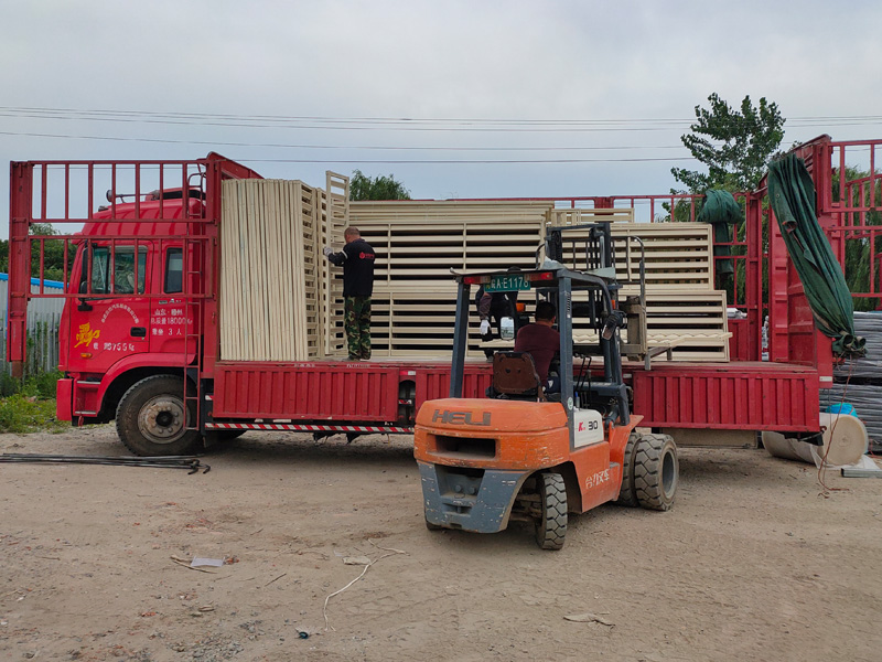 金用護欄2021年7月12日鋅鋼百葉窗發(fā)貨! 金用護欄2021年7月12日鋅鋼百葉窗發(fā)貨!