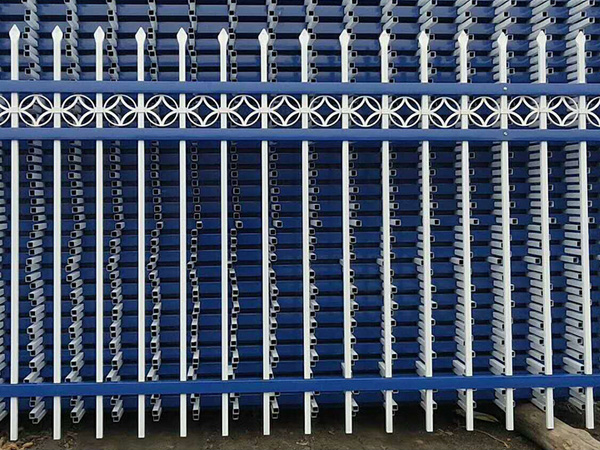 為什么要安裝圍墻護(hù)欄？