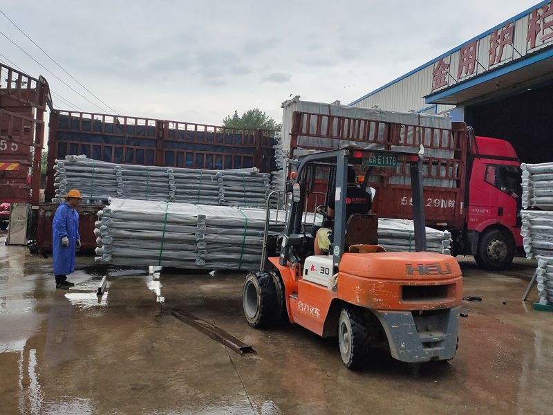 金用護(hù)欄2021年7月16日鋅鋼陽(yáng)臺(tái)護(hù)欄發(fā)貨! 金用護(hù)欄2021年7月16日鋅鋼陽(yáng)臺(tái)護(hù)欄發(fā)貨!