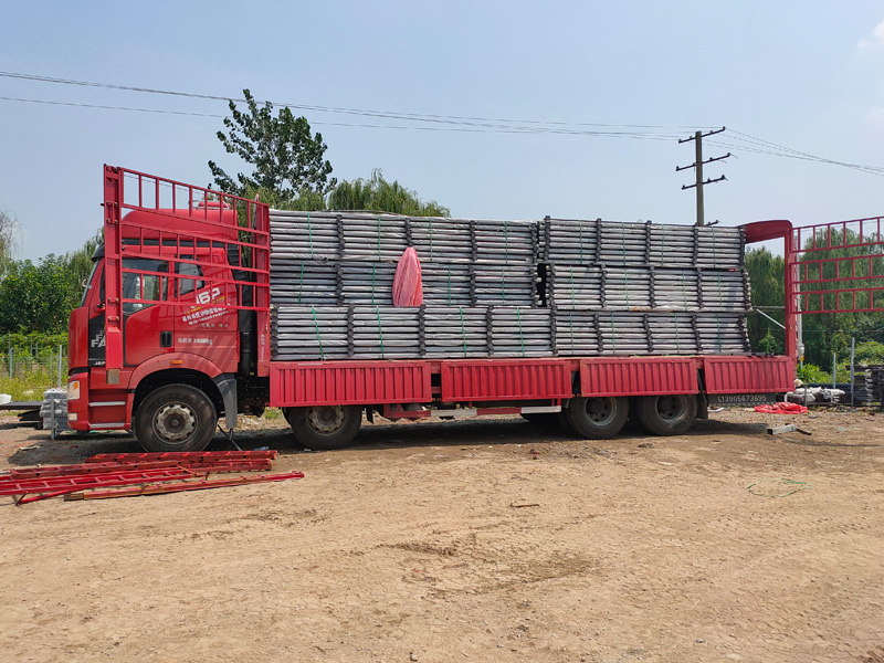 金用護欄2021年8月21日鋅鋼連廊欄桿發(fā)貨! 金用護欄2021年8月21日鋅鋼連廊欄桿發(fā)貨!