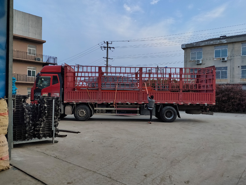 金用護(hù)欄2022年4月6日鋅鋼空調(diào)欄桿裝車發(fā)貨! 金用護(hù)欄2022年4月6日鋅鋼空調(diào)欄桿裝車發(fā)貨!