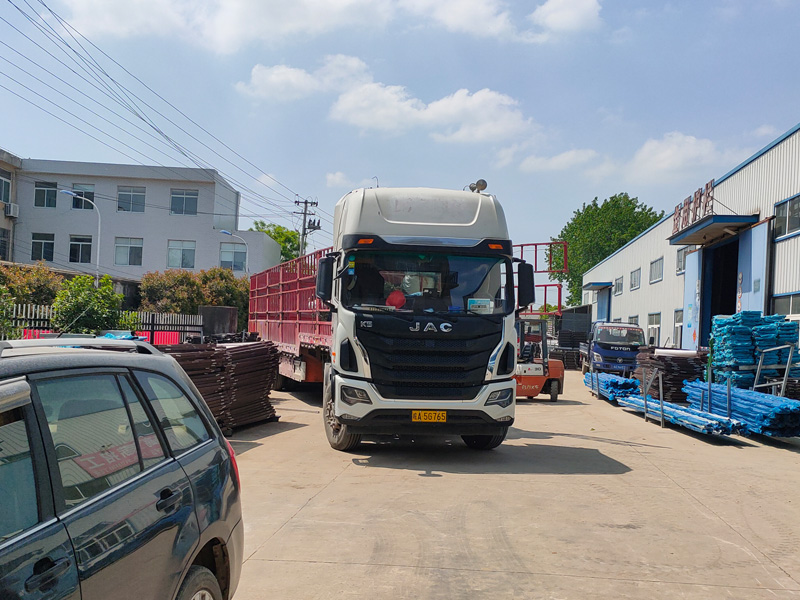 金用護欄2022年4月28日鋅鋼百葉窗裝車發(fā)貨! 金用護欄2022年4月28日鋅鋼百葉窗裝車發(fā)貨!