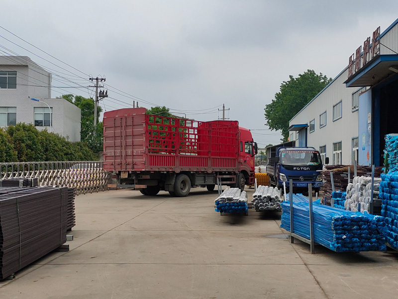 金用護欄2022年5月18日鋅鋼百葉窗裝車發貨！