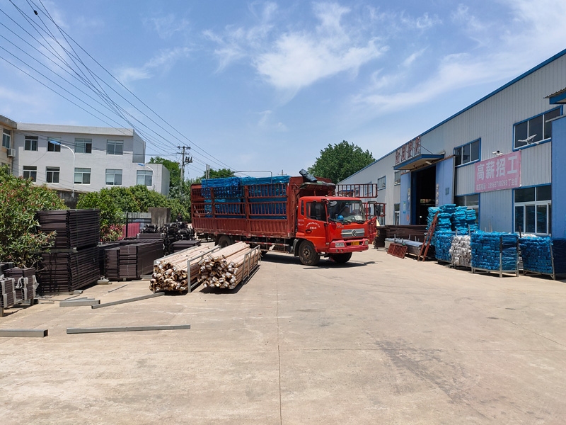 金用護欄2022年6月11日鋅鋼陽臺護欄裝車發貨! 金用護欄2022年6月11日鋅鋼陽臺護欄裝車發貨!