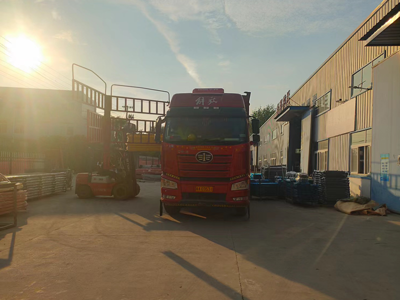 金用護(hù)欄2022年8月16日鋅鋼護(hù)欄裝車發(fā)貨! 金用護(hù)欄2022年8月16日鋅鋼護(hù)欄裝車發(fā)貨!