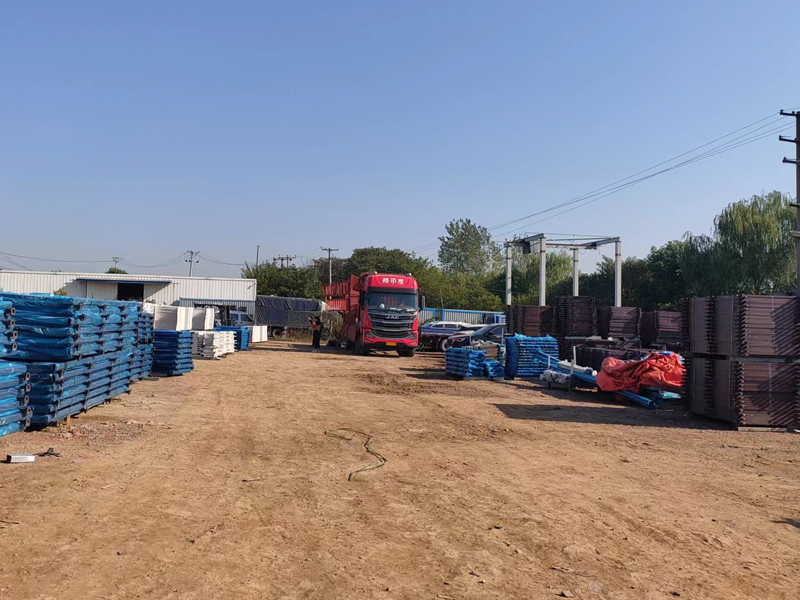 金用護欄2022年10月14日鋅鋼飄窗欄桿裝車發貨! 金用護欄2022年10月14日鋅鋼飄窗欄桿裝車發貨!