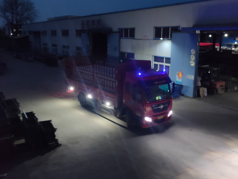 金用護欄2023年3月31日鋅鋼圍墻護欄裝車發貨! 金用護欄2023年3月31日鋅鋼圍墻護欄裝車發貨!