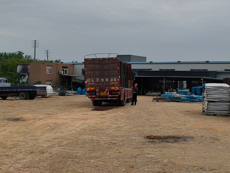 金用護欄2023年4月22日鋅鋼護窗欄桿裝車發(fā)貨! 金用護欄2023年4月22日鋅鋼護窗欄桿裝車發(fā)貨!