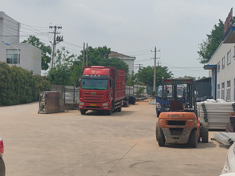 2023年5月24日鋅鋼連廊欄桿裝車發貨! 2023年5月24日鋅鋼連廊欄桿裝車發貨!