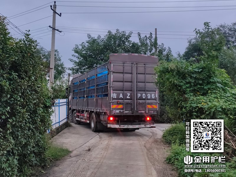 2023年9月15日鋅鋼陽臺護欄裝車發貨！