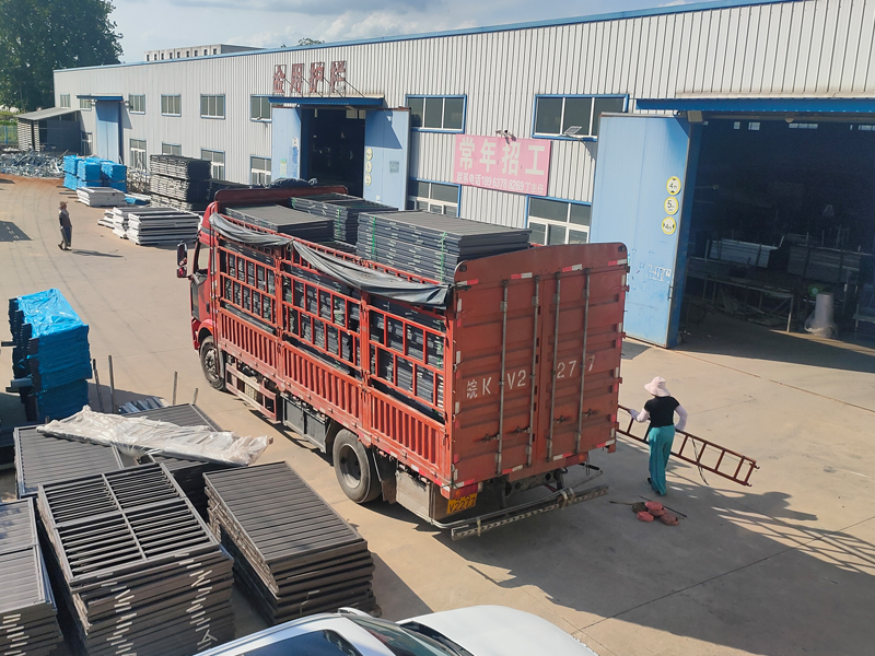 2024年7月26日鋅鋼百葉窗裝車發貨! 2024年7月26日鋅鋼百葉窗裝車發貨!