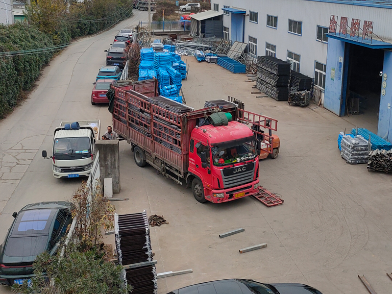 2024年12月10日鋅鋼護(hù)窗欄桿裝車發(fā)貨! 2024年12月10日鋅鋼護(hù)窗欄桿裝車發(fā)貨!