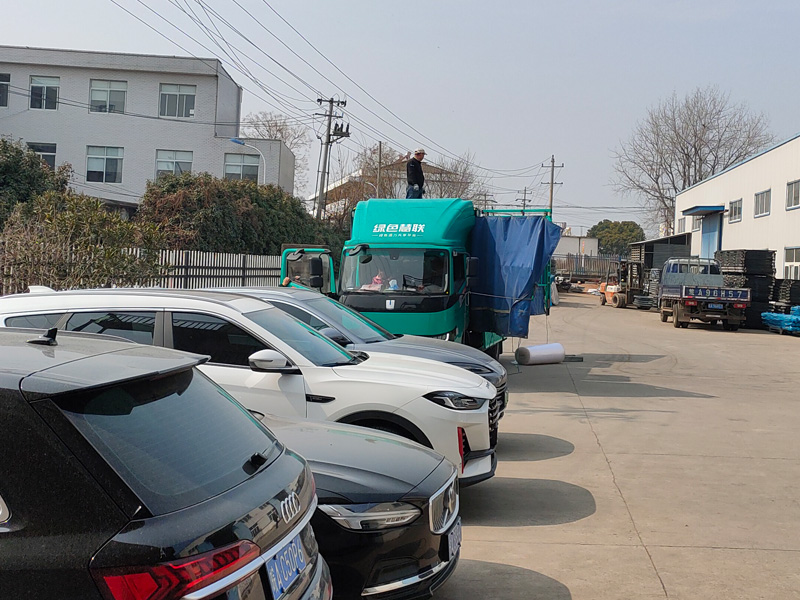 2025年3月3日鋅鋼百葉窗裝車發貨！