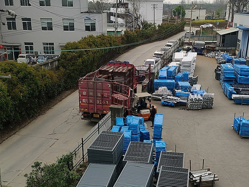 2025年3月28日鋁合金百葉窗裝車發(fā)貨！