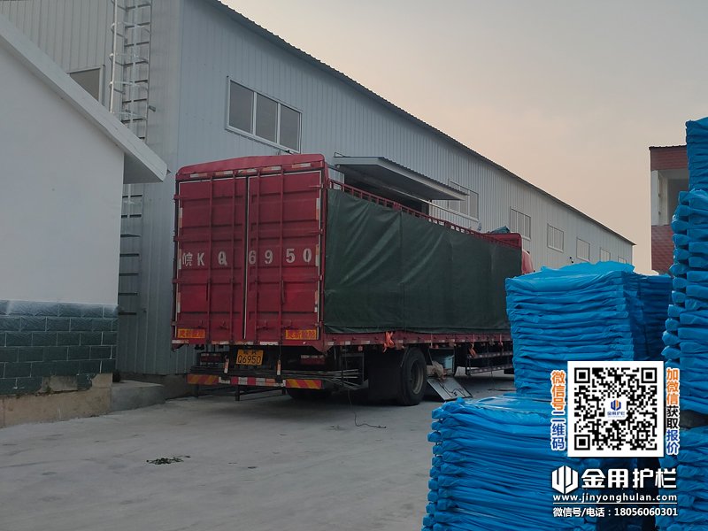 2025年7月14日鋅鋼陽臺護欄裝車發貨！