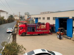 2025年11月28日鋅鋼圍墻護(hù)欄裝車發(fā)貨！